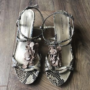 Bandolino Womens Sandals 8 Faux Snake Strappy Open Toe Wedge Heel Ruffle Floral